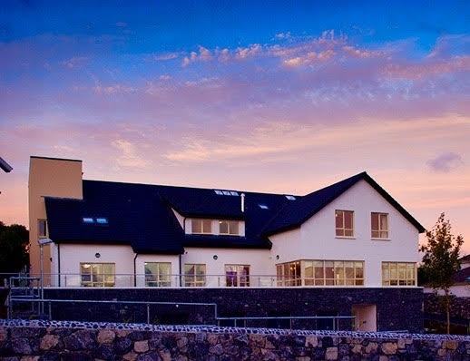 Caiseal Geal Teach Altranais photo 3